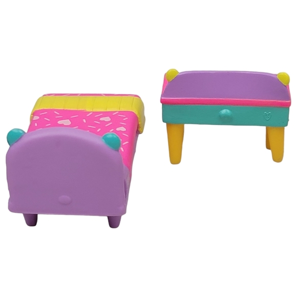 Shopkins Happy Home Makeover w Pia Puzzle & Colorissa 3" Dolls - Picture 8 of 8